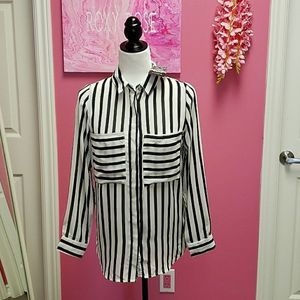 NWT 🖤 Revamped B&W Striped Shirt Blouse Top